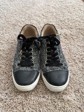 Women’s Black Tweed Lace-Up Athletic Sneakers